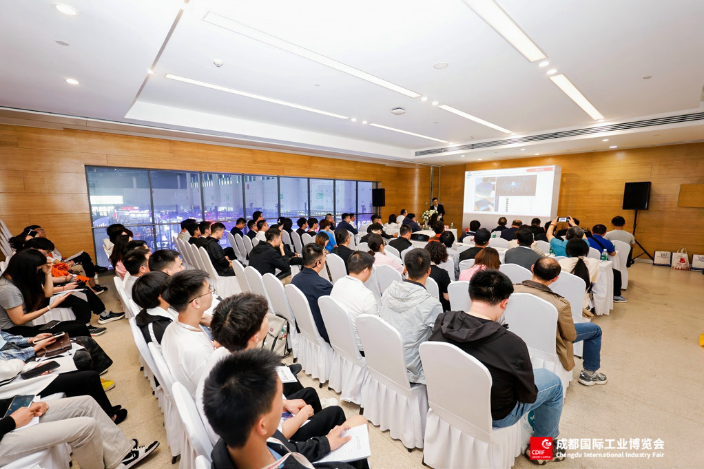 1765157101852980zf0O.jpg 10008.jpg